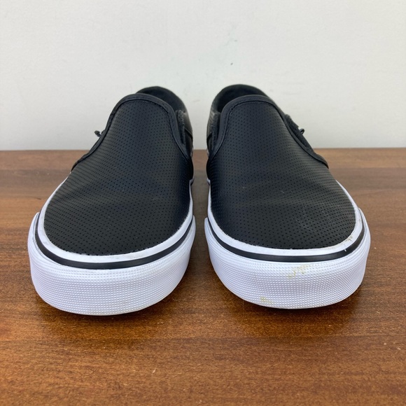 Vans Classic Black Leather Casual Slip On Shoes Sneakers 721356 Women’s Size 7. - Picture 3 of 11